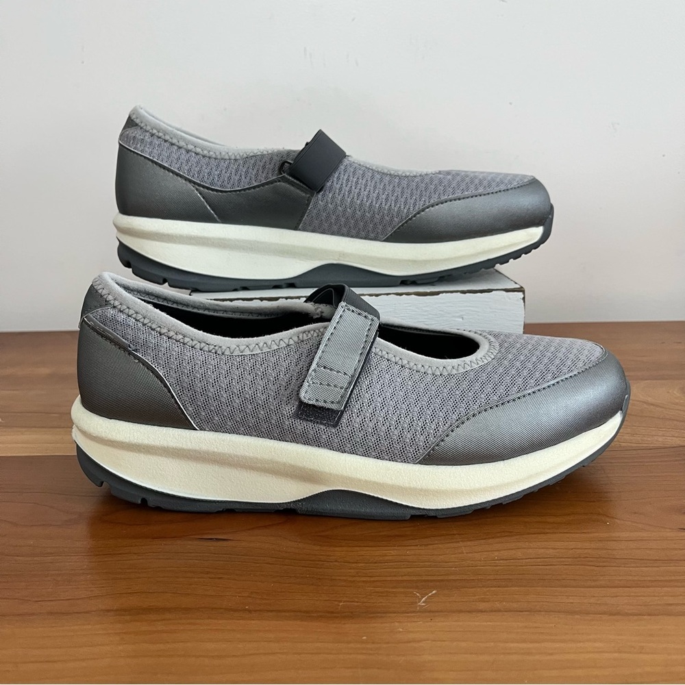 PW Minor Gray Mary Jane Strap Slip On Casual Shoes Womens Size‎ 8 Comfort